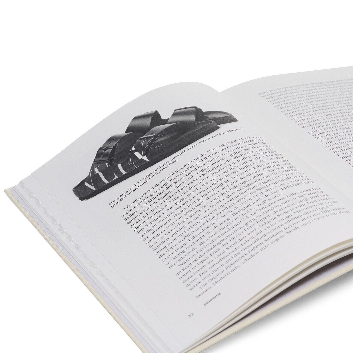 Book BS Corporate History DE Paper Linen White