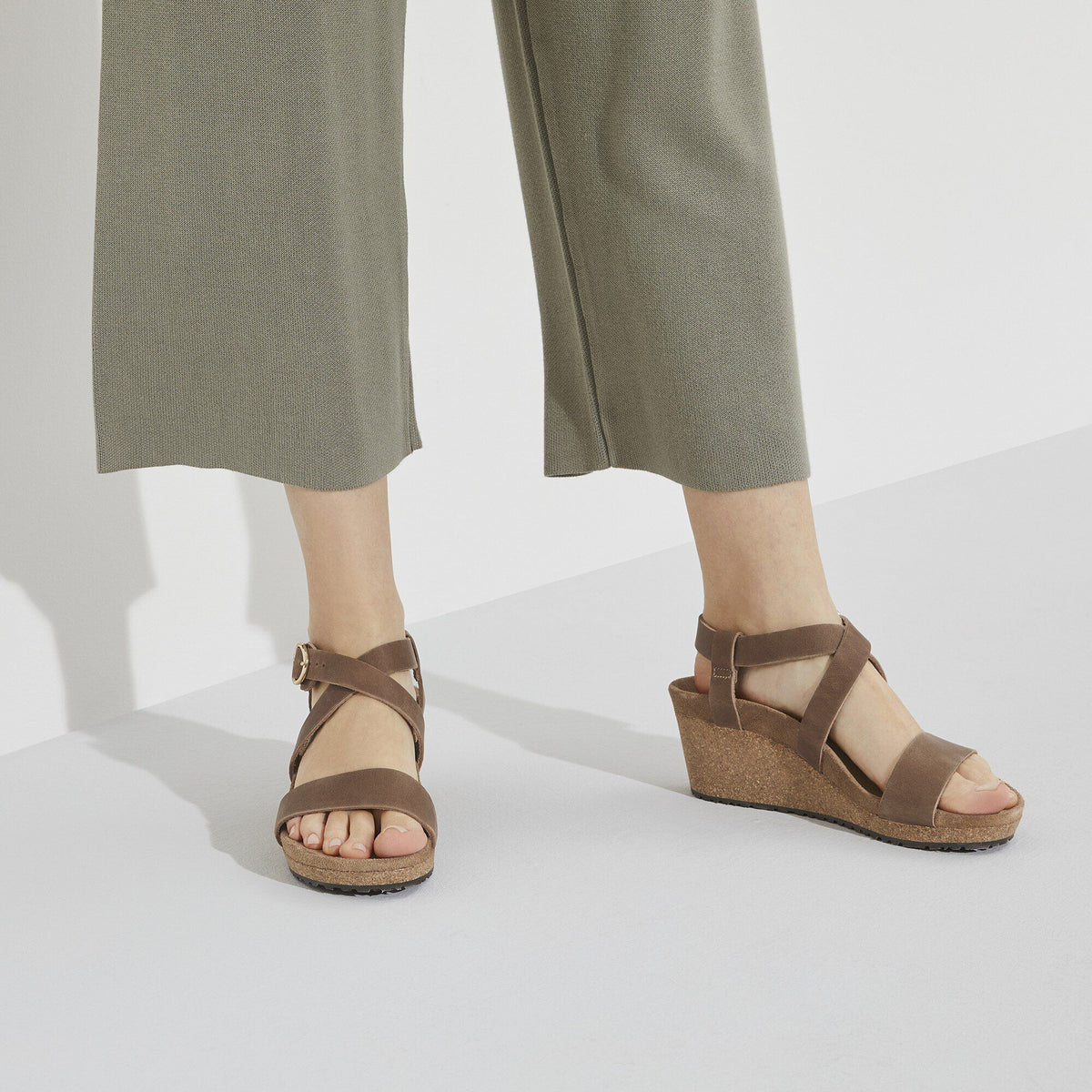 Sibyl Ring-Buckle Natural Leather