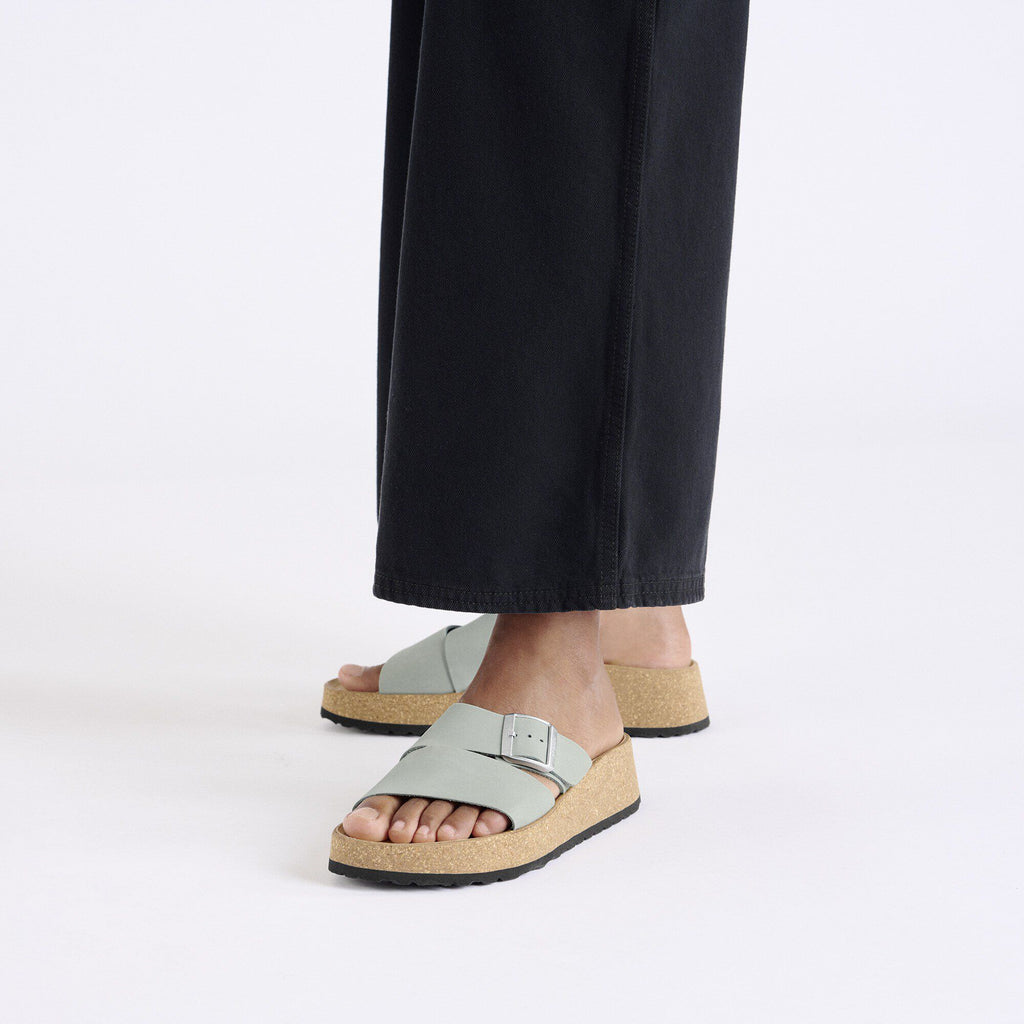 Almina Nubuk Leather